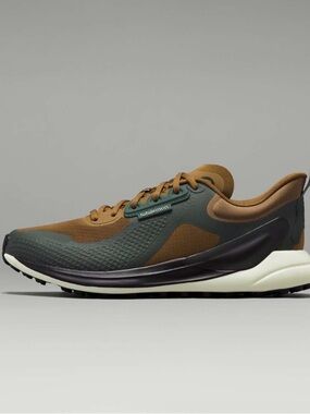 Lululemon Blissfeel Trail Womens Running Shoe
Allspice / Dark Forest / Elixi